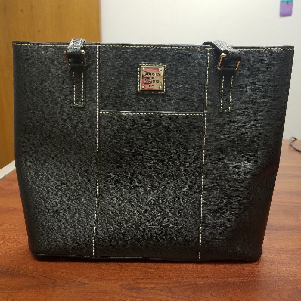 Dooney & Bourke small tote